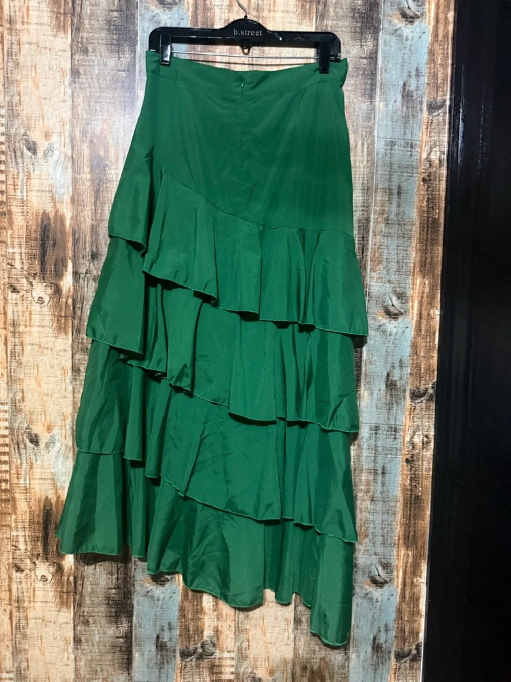 SHEIN Green Tiered Maxi Skirt with Ruffle Layers - Picture 2 of 2